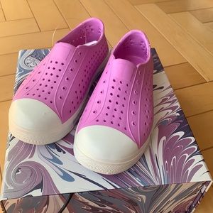 JCrew - Crewcuts - sz 5 girls girls water shoe